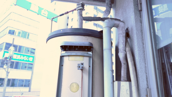 横浜市神奈川区のサロン JEUNO様 電気温水器工事前